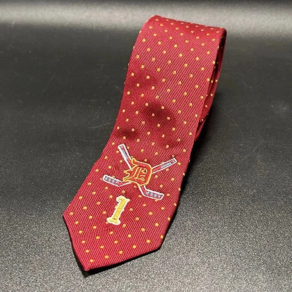 J. Crew Hockey Tie Men's 59" Long 2.5" Wide Red 100% Silk Yellow Polka Dot - Picture 1 of 6